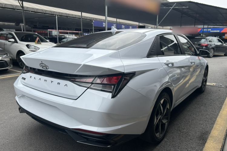 Used Hyundai Elantra 2021 1.5L CVT GLX Elite Edition Exterior 3