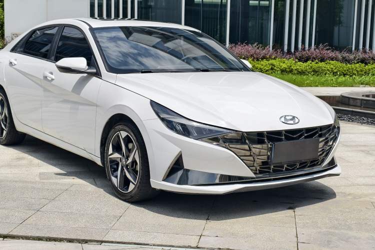 Used Hyundai Elantra 2021 240TGDi DCT LUX Prestige Edition Exterior 3