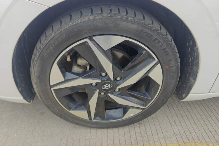 Used Hyundai Elantra 2021 1.5L CVT GLX Elite Edition Exterior 4