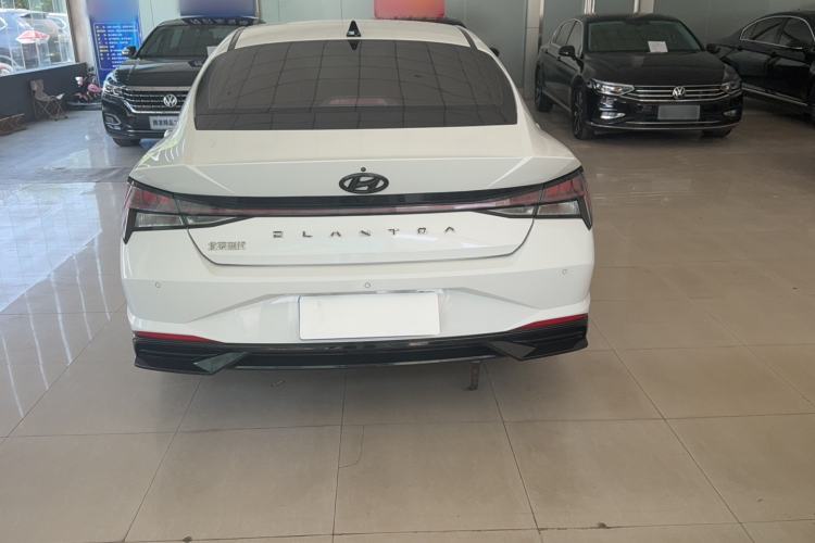 Used Hyundai Elantra 2021 1.5L CVT LUX Prestige Edition Exterior 4