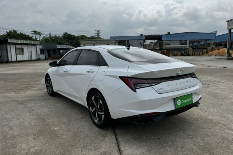 Used Hyundai Elantra 2021 1.5L CVT LUX Prestige Edition Exterior 4
