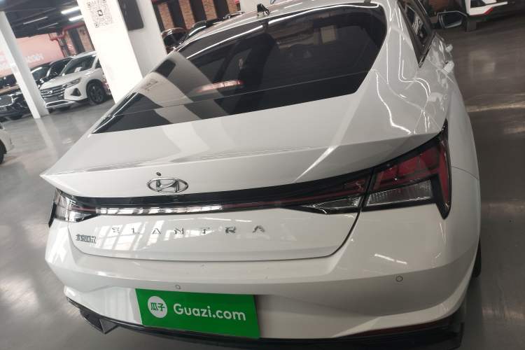 Used Hyundai Elantra 2021 1.5L CVT GLX Elite Edition Exterior 4
