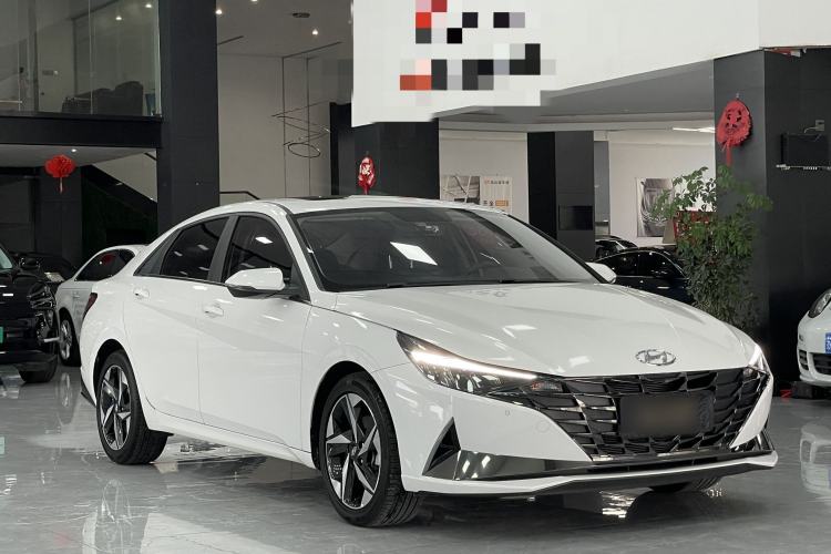 Used Hyundai Elantra 2021 1.5L CVT GLX Elite Edition Exterior 4