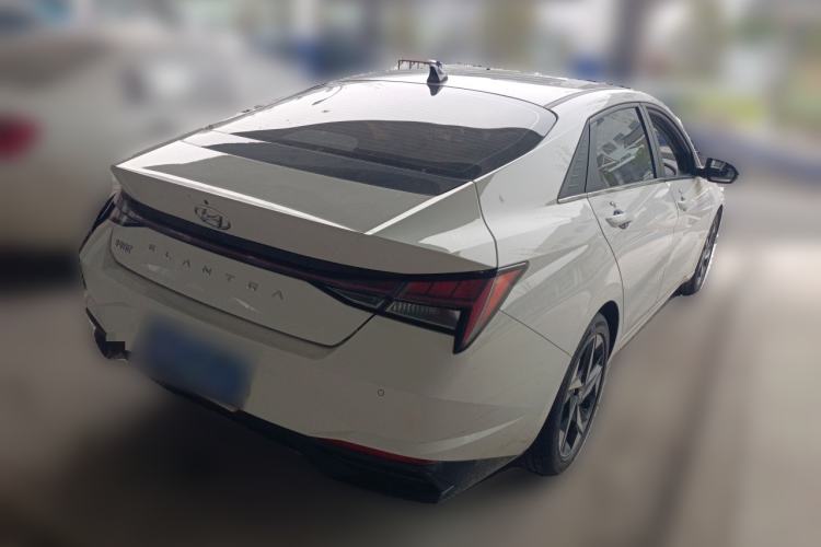 Used Hyundai Elantra 2021 1.5L CVT LUX Prestige Edition Exterior 5