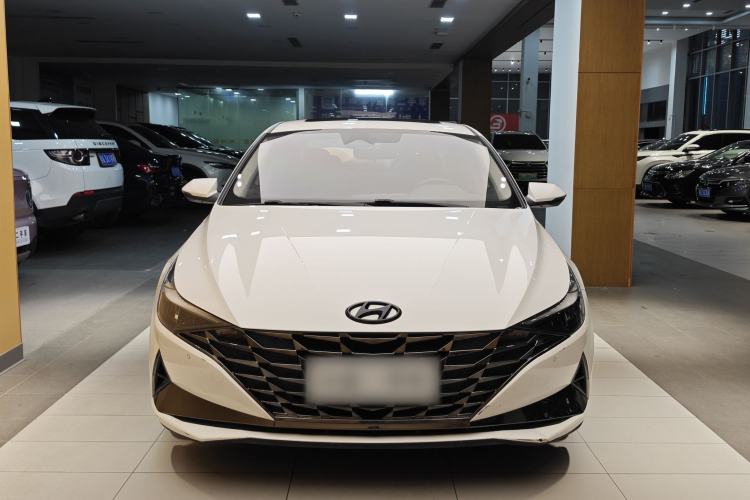 Used Hyundai Elantra 2021 1.5L CVT LUX Prestige Edition Exterior 5