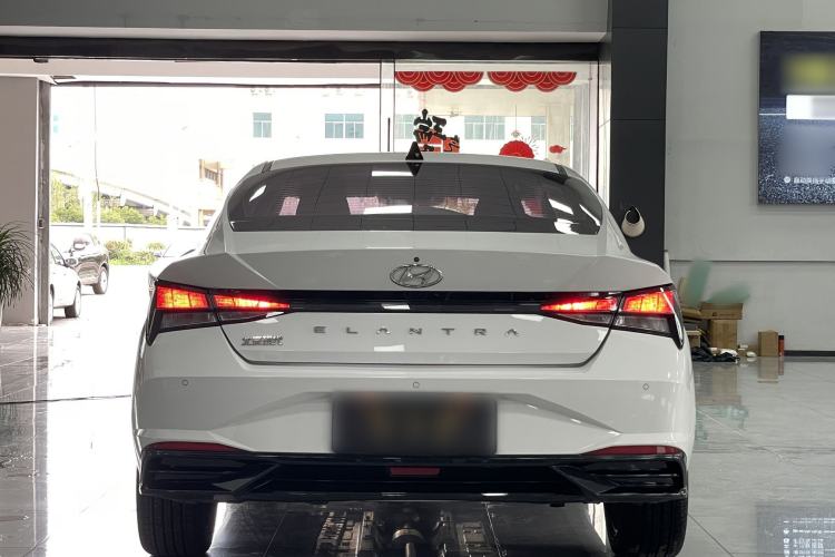 Used Hyundai Elantra 2021 1.5L CVT GLX Elite Edition Exterior 6