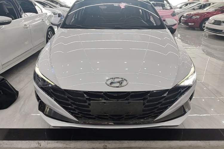 Used Hyundai Elantra 2021 1.5L CVT LUX Prestige Edition Front