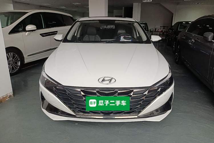 Used Hyundai Elantra 2021 1.5L CVT GLX Elite Edition Front