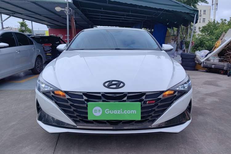 Used Hyundai Elantra 2021 1.5L CVT GLX Elite Edition Front