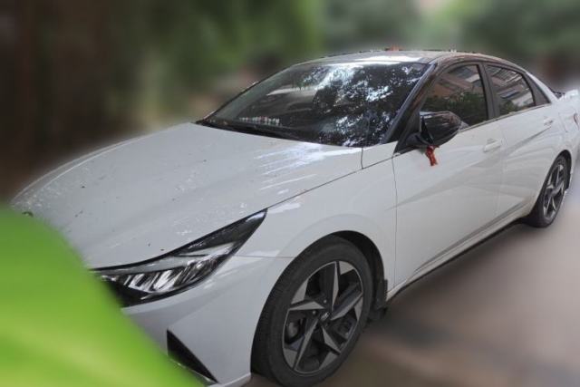 Używany Hyundai Elantra 2021 1.5L CVT LUX Prestige Edition