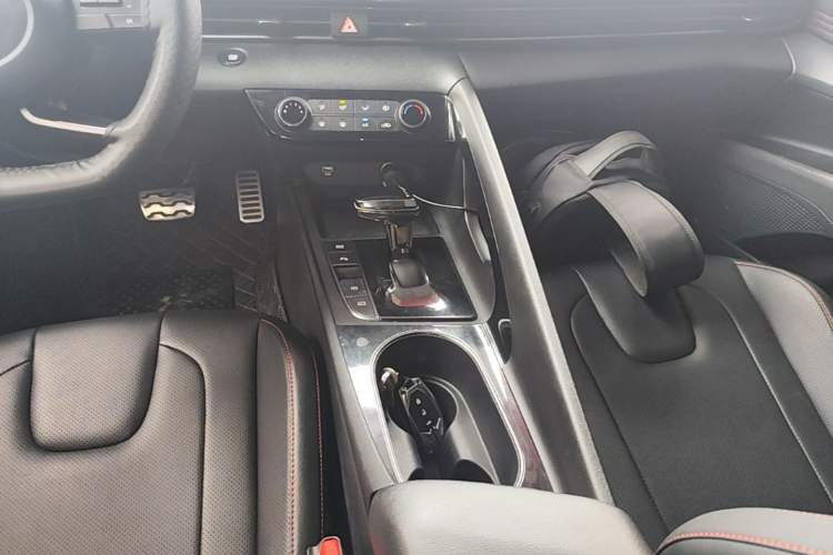 Used Hyundai Elantra 2021 240TGDi DCT GLX Elite Edition Gear Lever