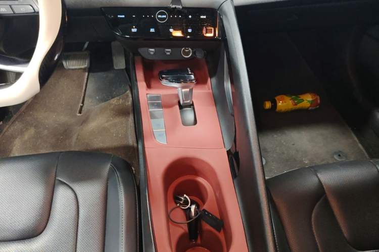 Used Hyundai Elantra 2021 1.5L CVT LUX Prestige Edition Gear Lever