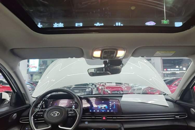 Used Hyundai Elantra 2021 1.5L CVT LUX Prestige Edition Headliner