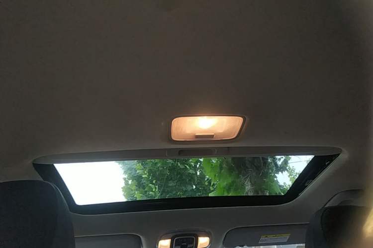 Used Hyundai Elantra 2021 1.5L CVT LUX Prestige Edition Headliner