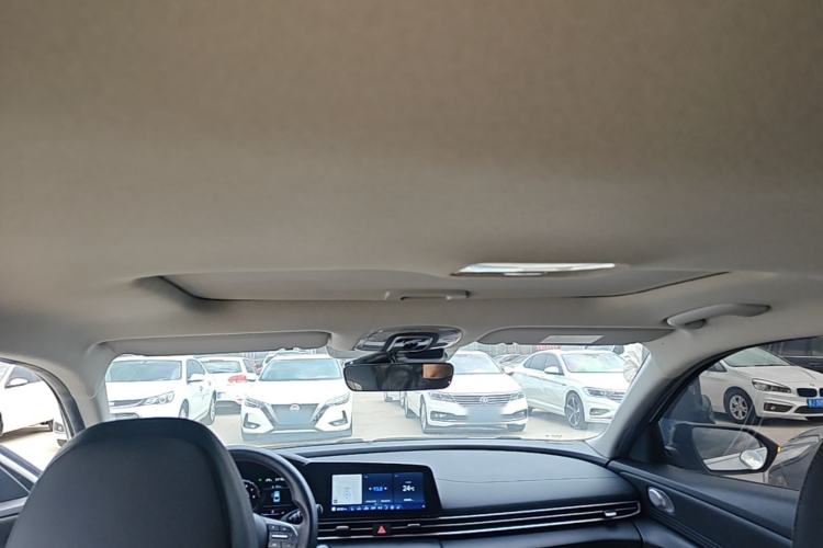 Used Hyundai Elantra 2021 1.5L CVT LUX Prestige Edition Headliner