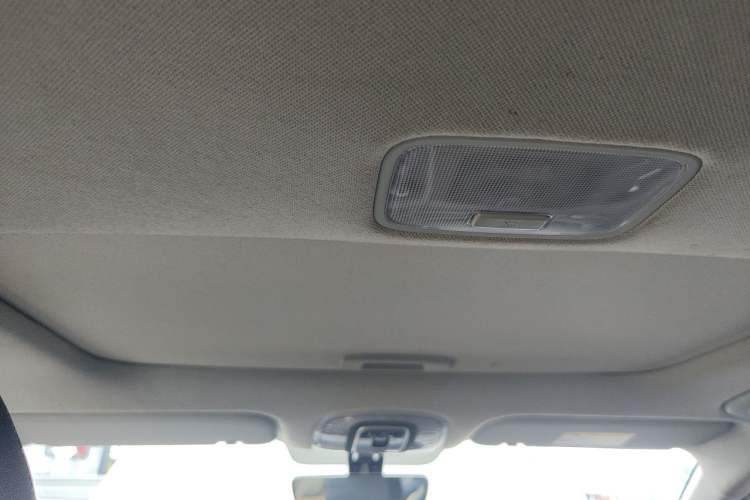 Used Hyundai Elantra 2021 1.5L CVT GLX Elite Edition Headliner