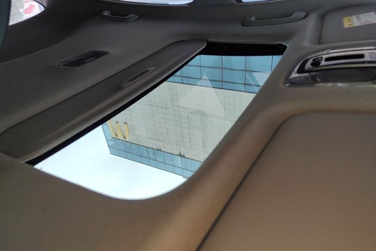 Used Hyundai Elantra 2021 1.5L CVT GLX Elite Edition Headliner