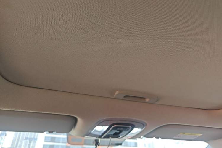Used Hyundai Elantra 2021 1.5L CVT GLX Elite Edition Headliner