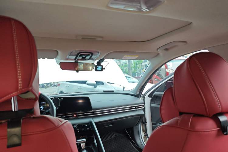 Used Hyundai Elantra 2021 1.5L CVT LUX Prestige Edition Headliner