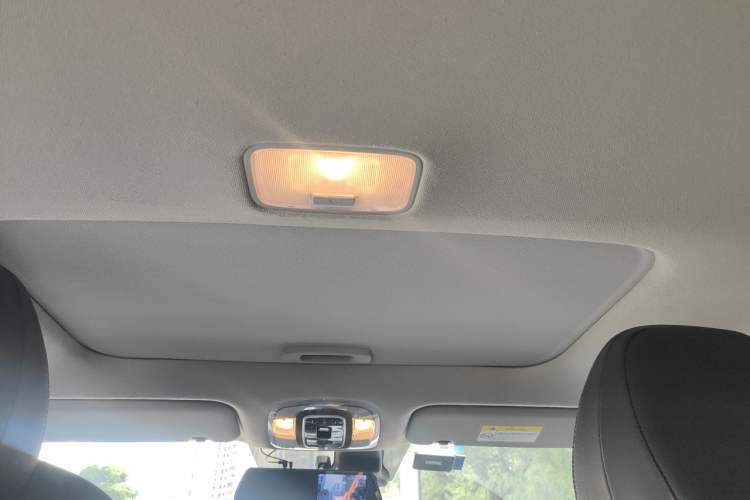 Used Hyundai Elantra 2021 1.5L CVT LUX Prestige Edition Headliner