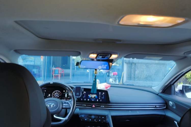 Used Hyundai Elantra 2021 1.5L CVT LUX Prestige Edition Headliner