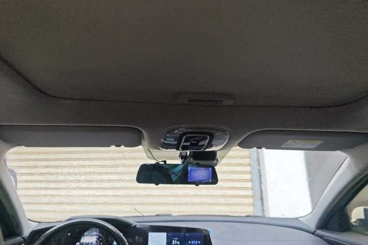 Used Hyundai Elantra 2021 1.5L CVT LUX Prestige Edition Headliner