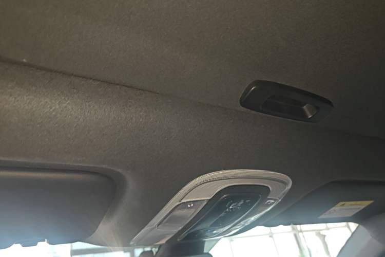 Used Hyundai Elantra 2021 240TGDi DCT LUX Prestige Edition Headliner