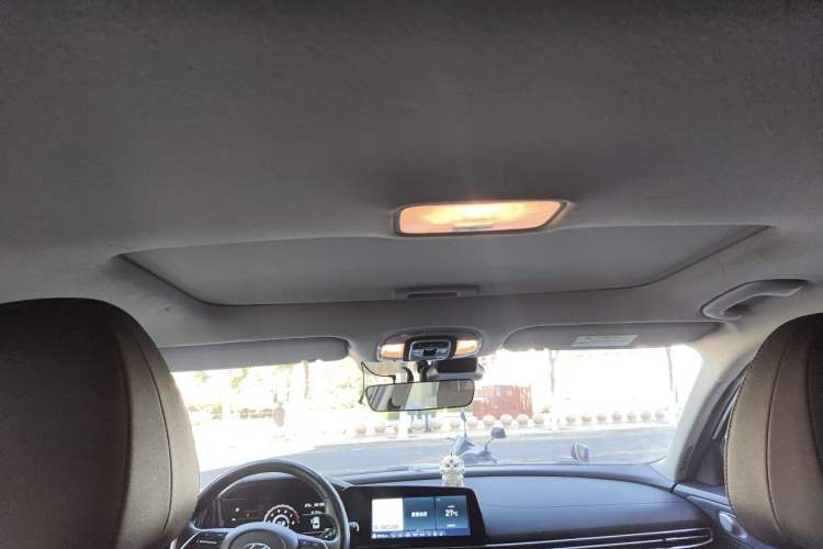 Used Hyundai Elantra 2021 1.5L CVT LUX Prestige Edition Headliner