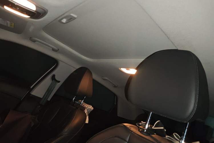 Used Hyundai Elantra 2021 1.5L CVT LUX Prestige Edition Headliner
