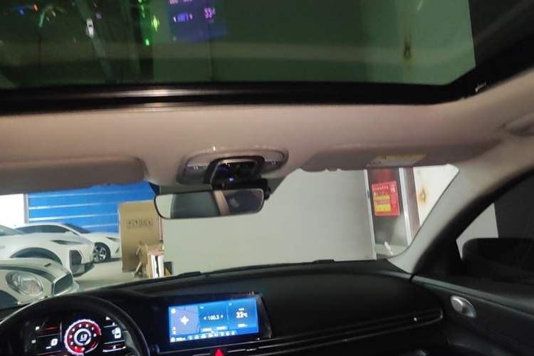 Used Hyundai Elantra 2021 1.5L CVT LUX Prestige Edition Headliner