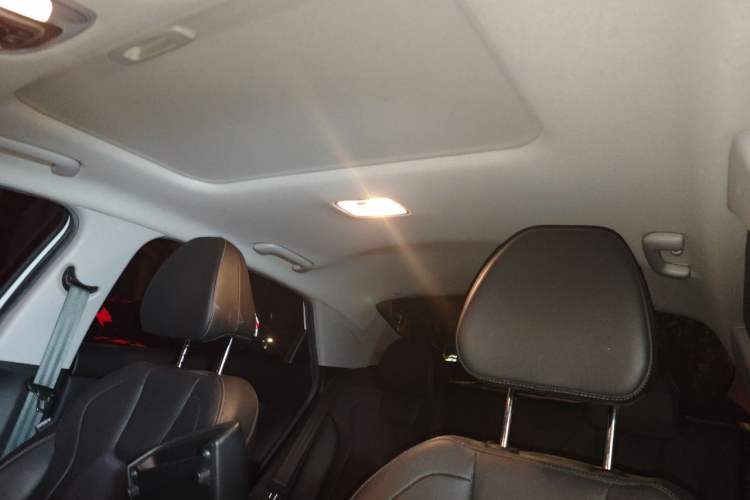 Used Hyundai Elantra 2021 1.5L CVT LUX Prestige Edition Headliner