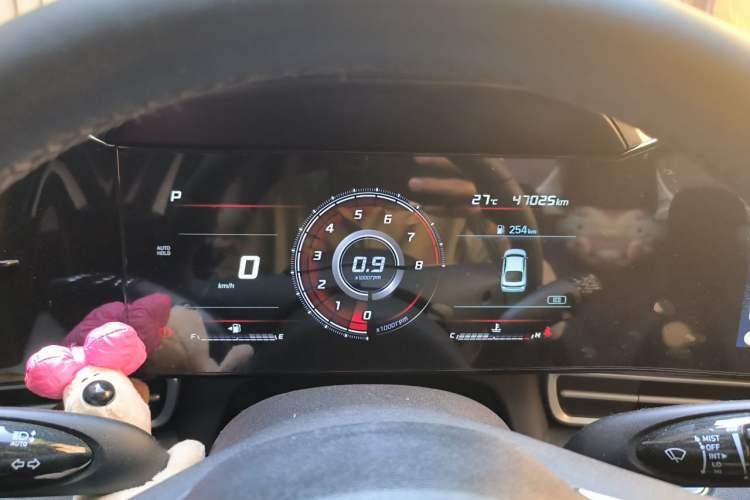 Used Hyundai Elantra 2021 1.5L CVT LUX Prestige Edition Instrument Cluster