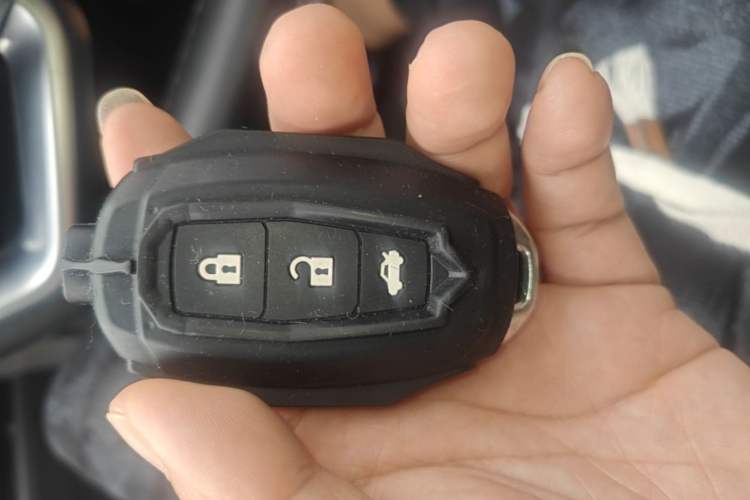 Used Hyundai Elantra 2021 1.5L CVT LUX Prestige Edition Interior 1