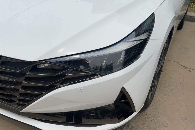 Used Hyundai Elantra 2021 1.5L CVT GLX Elite Edition Interior 1