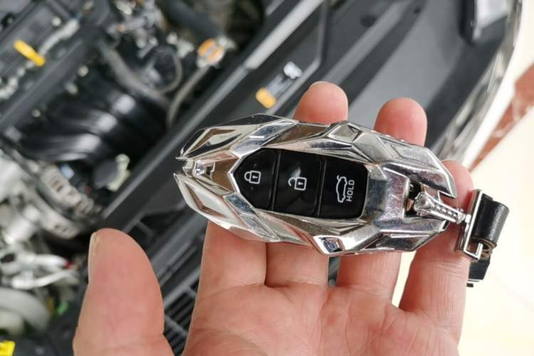 Used Hyundai Elantra 2021 1.5L CVT LUX Prestige Edition Interior 1