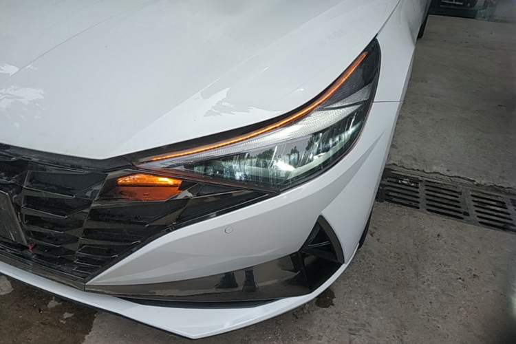 Used Hyundai Elantra 2021 1.5L CVT LUX Prestige Edition Left Front Headlight