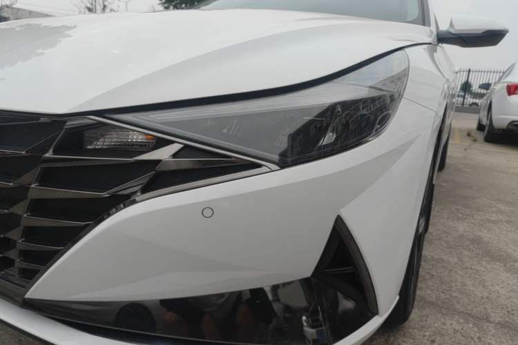 Used Hyundai Elantra 2021 1.5L CVT GLX Elite Edition Left Front Headlight