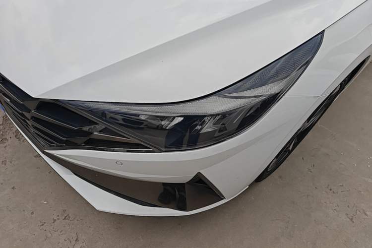 Used Hyundai Elantra 2021 1.5L CVT LUX Prestige Edition Left Front Headlight