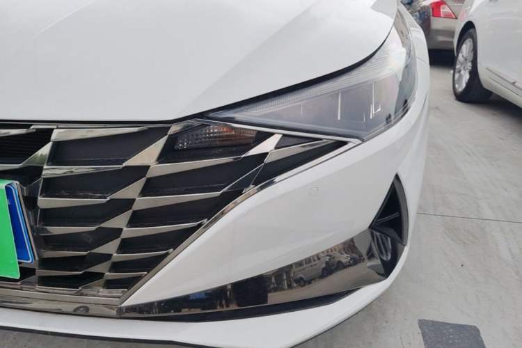 Used Hyundai Elantra 2021 1.5L CVT LUX Prestige Edition Left Front Headlight