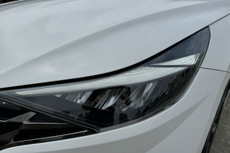 Used Hyundai Elantra 2021 1.5L CVT LUX Prestige Edition Left Front Headlight