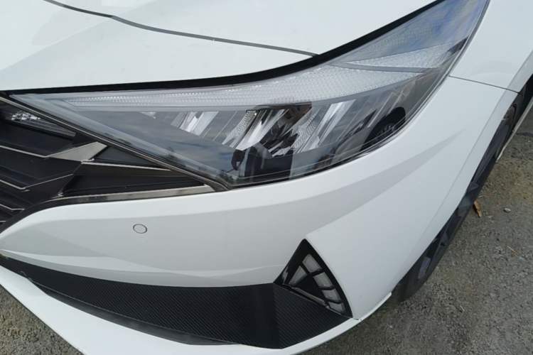 Used Hyundai Elantra 2021 1.5L CVT LUX Prestige Edition Left Front Headlight