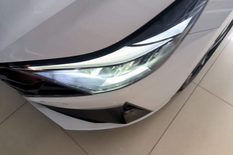 Used Hyundai Elantra 2021 1.5L CVT TOP Flagship Edition Left Front Headlight