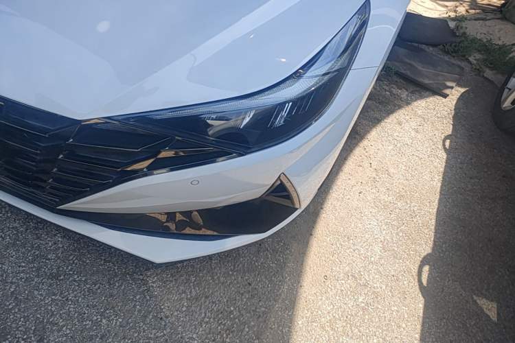 Used Hyundai Elantra 2021 1.5L CVT GLX Elite Edition Left Front Headlight