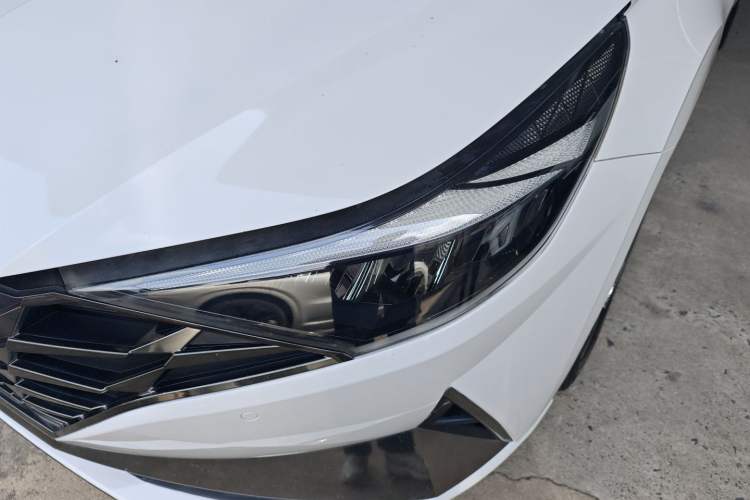 Used Hyundai Elantra 2021 1.5L CVT LUX Prestige Edition Left Front Headlight
