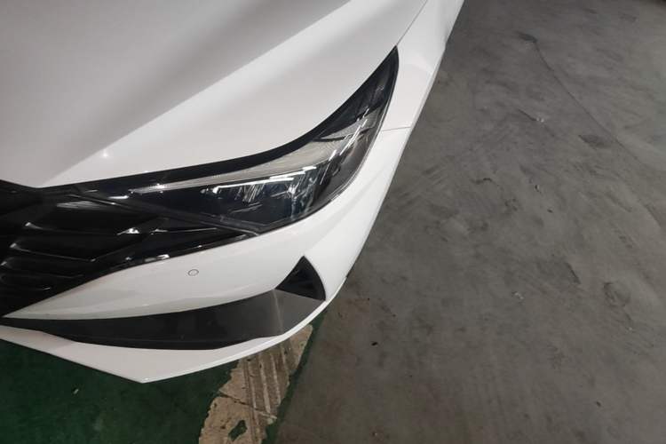 Used Hyundai Elantra 2021 1.5L CVT LUX Prestige Edition Left Front Headlight