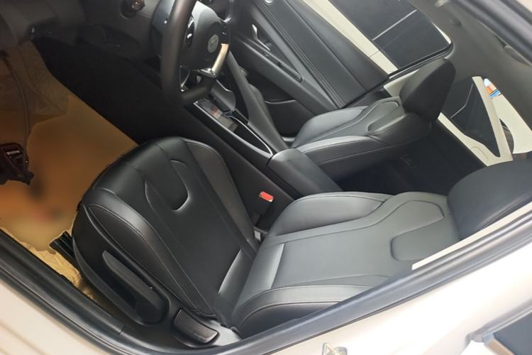 Used Hyundai Elantra 2021 1.5L CVT GLX Elite Edition Left Front Seat