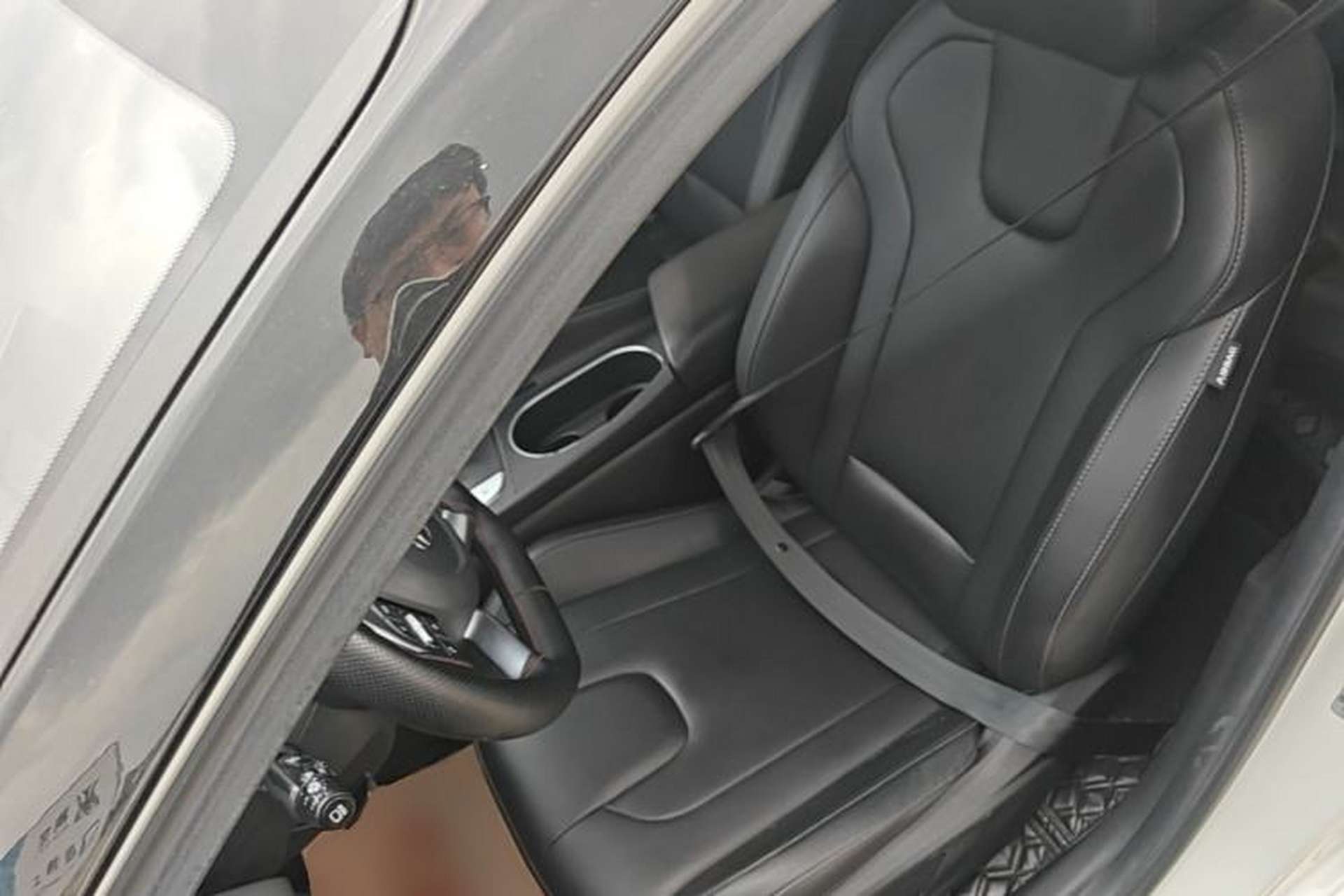 Used Hyundai Elantra 2021 1.5L CVT LUX Prestige Edition Left Front Seat