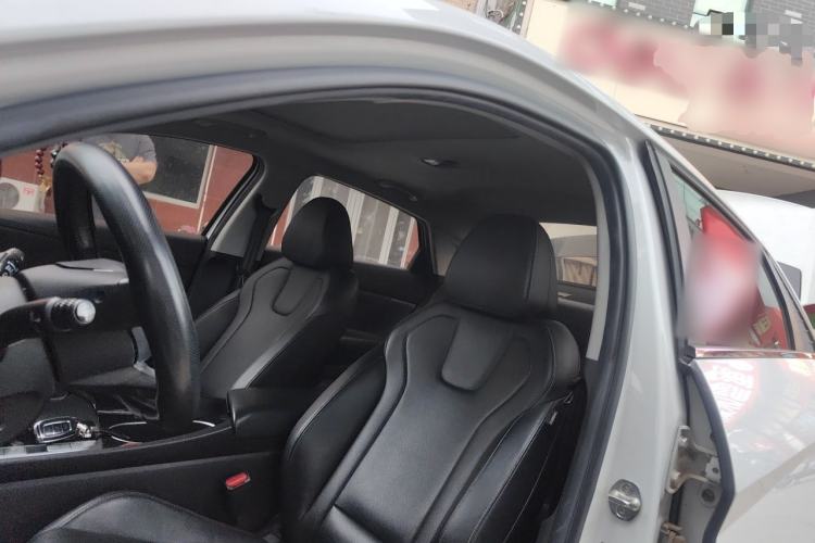 Used Hyundai Elantra 2021 1.5L CVT LUX Prestige Edition Left Front Seat