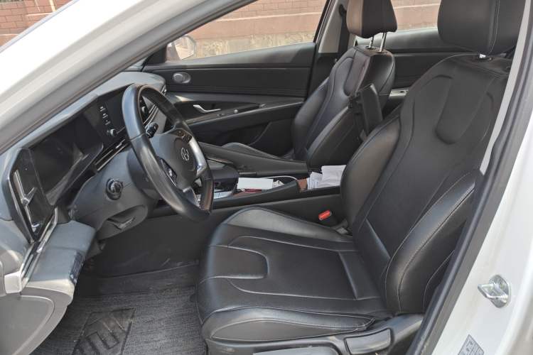Used Hyundai Elantra 2021 1.5L CVT GLX Elite Edition Left Front Seat
