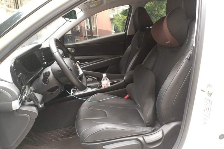Used Hyundai Elantra 2021 1.5L CVT GLX Elite Edition Left Front Seat
